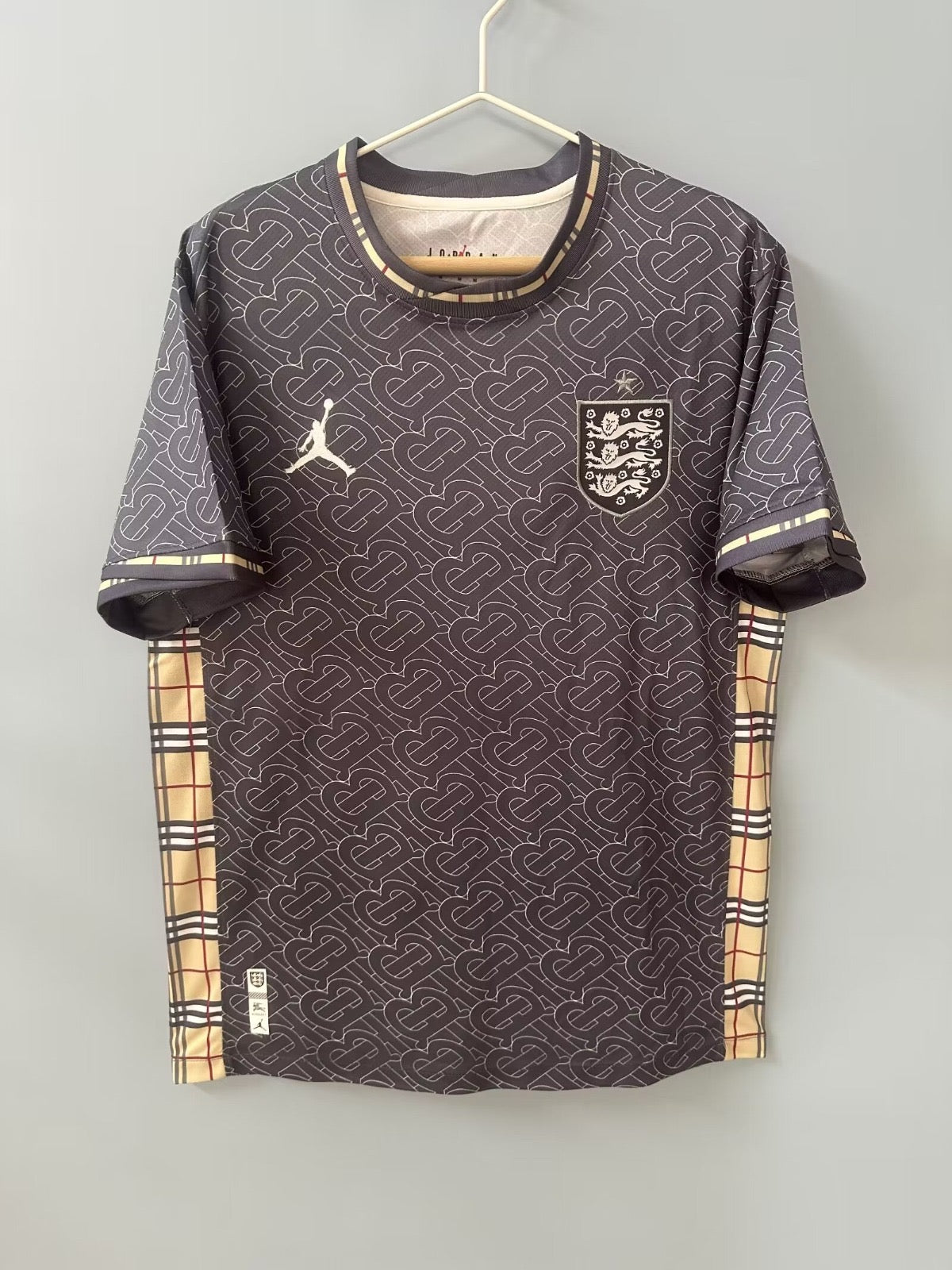 Maillot 24/25 Angleterre Marron Spécial