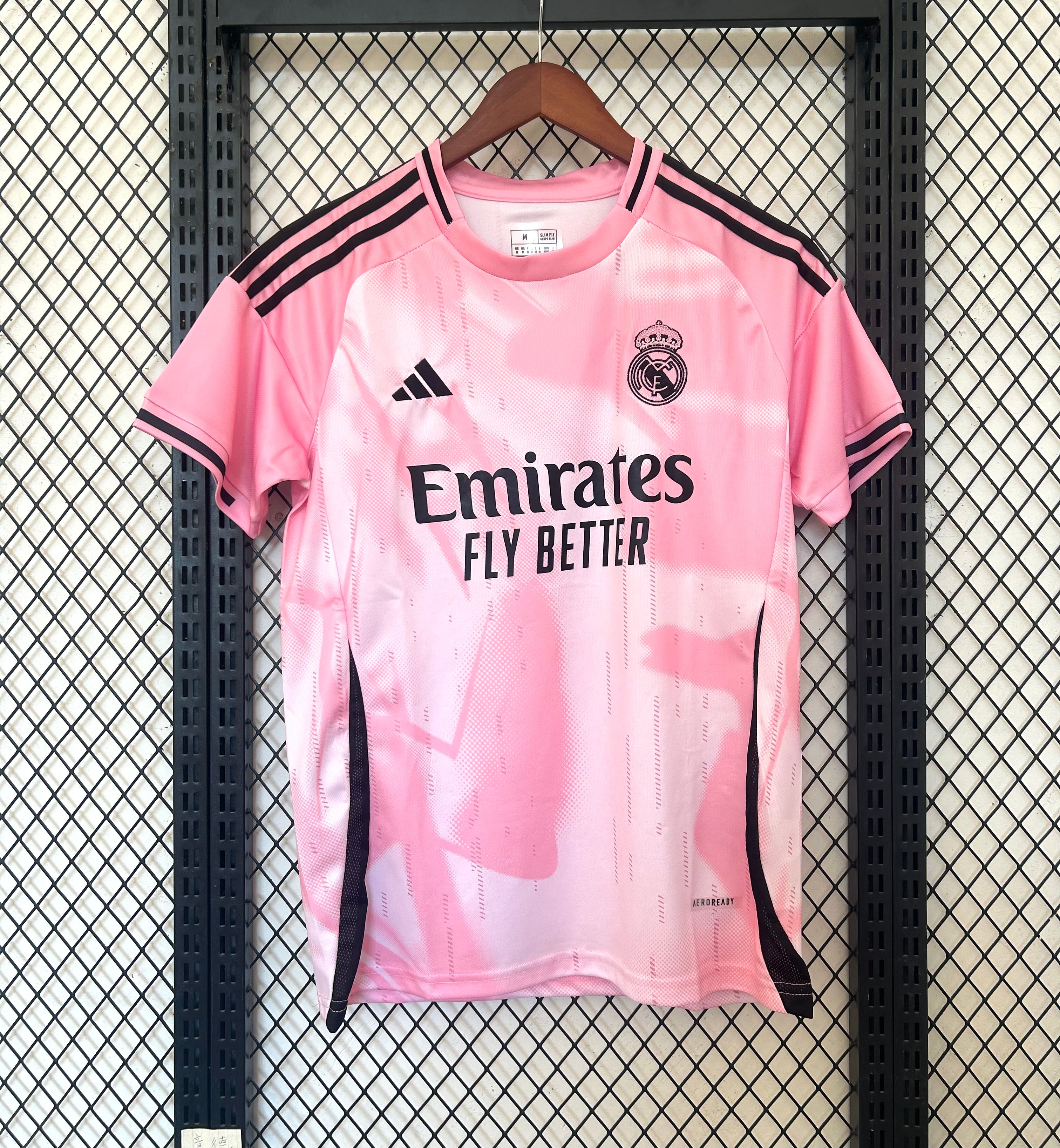 Maillot 24/25 Real Madrid Spécial Rose