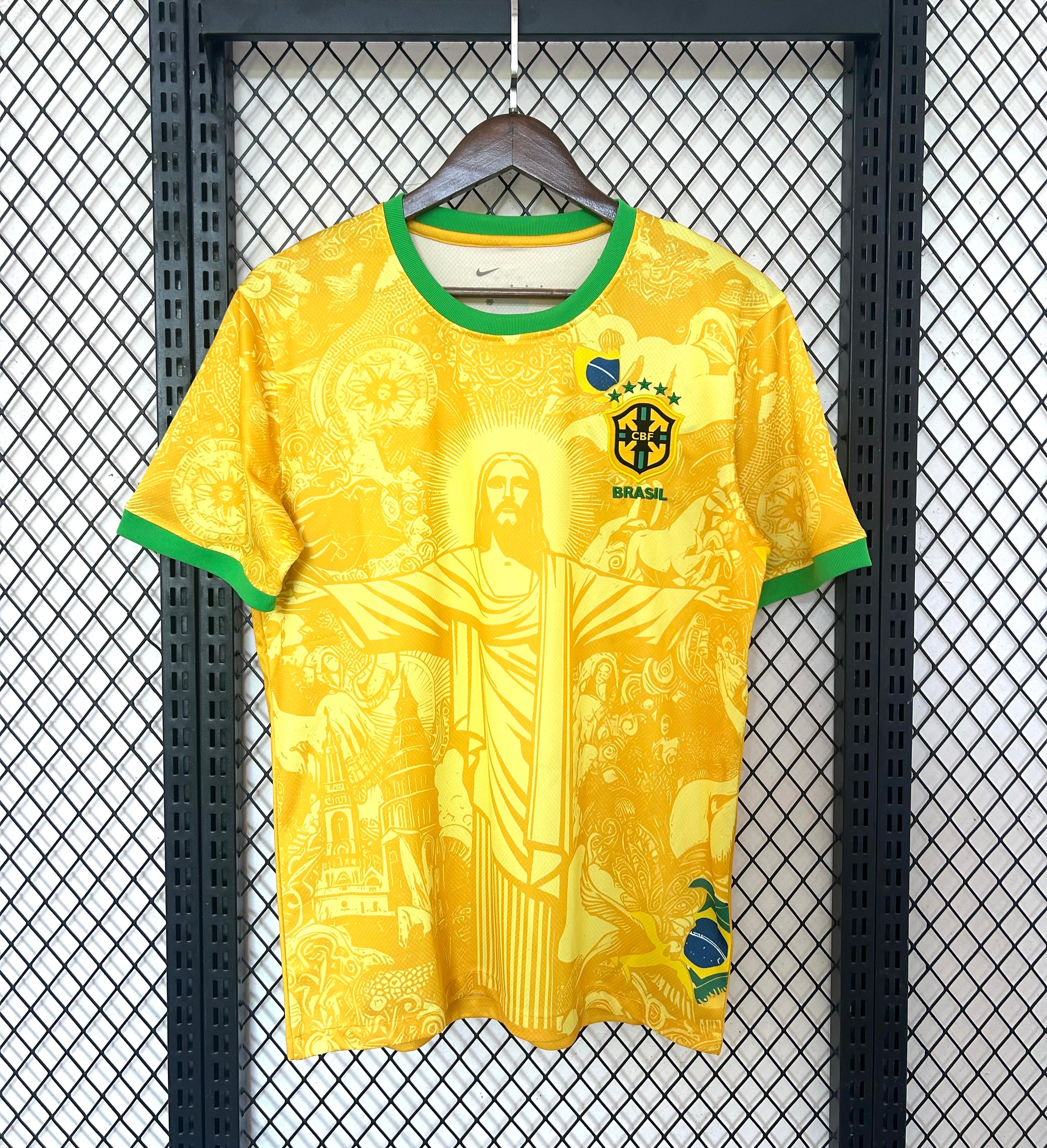 Maillot 24/25 Brésil Jaune Spécial