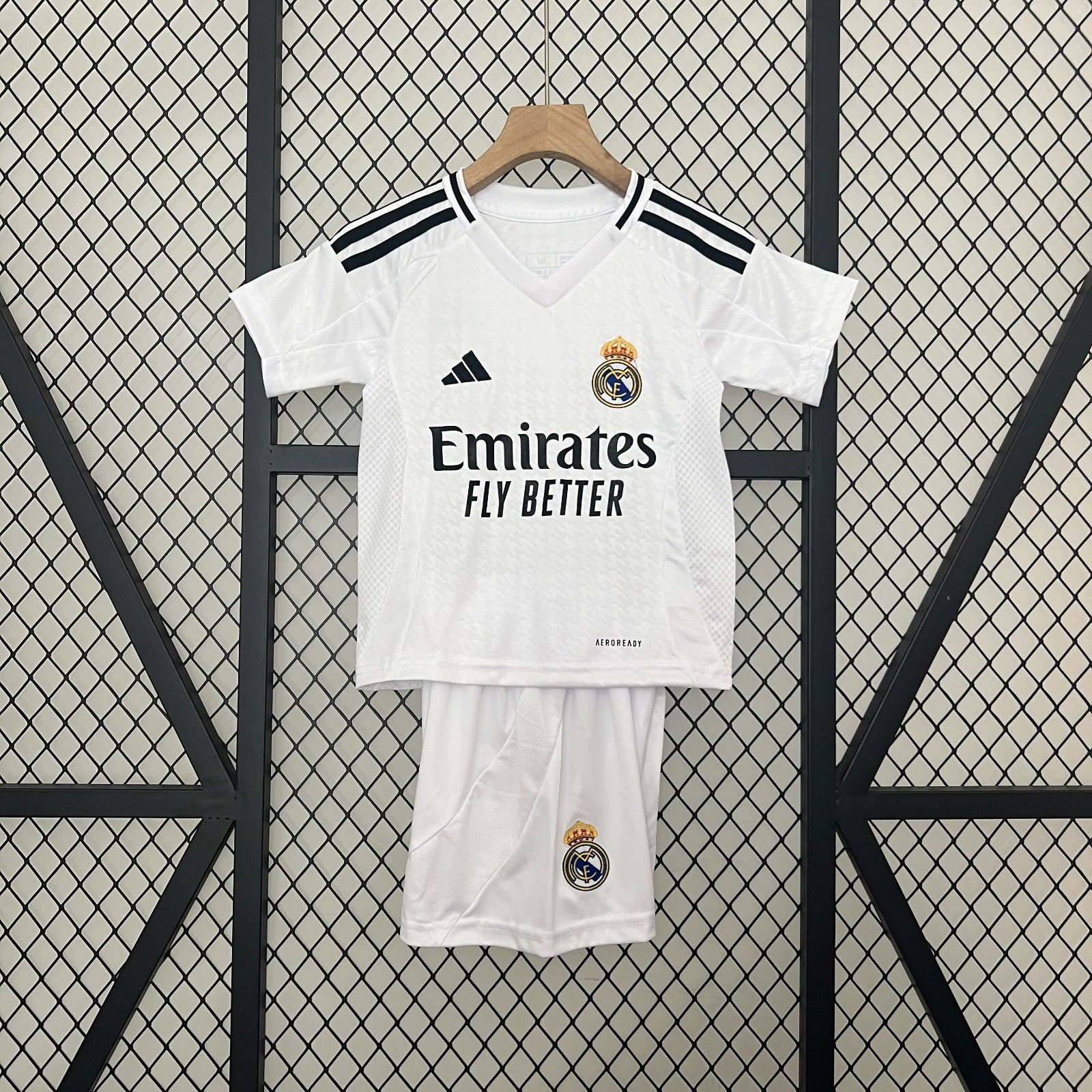 24/25 Real Madrid Dragon Kids Set